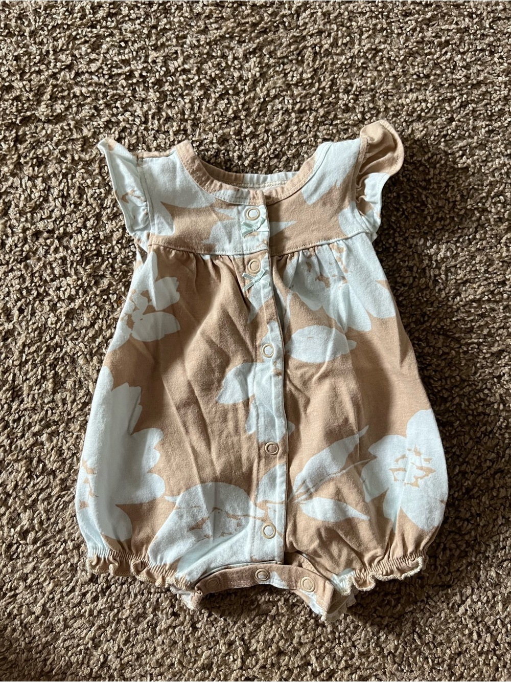 Carter’s Baby Floral Bubble Romper in Beige and White Newborn